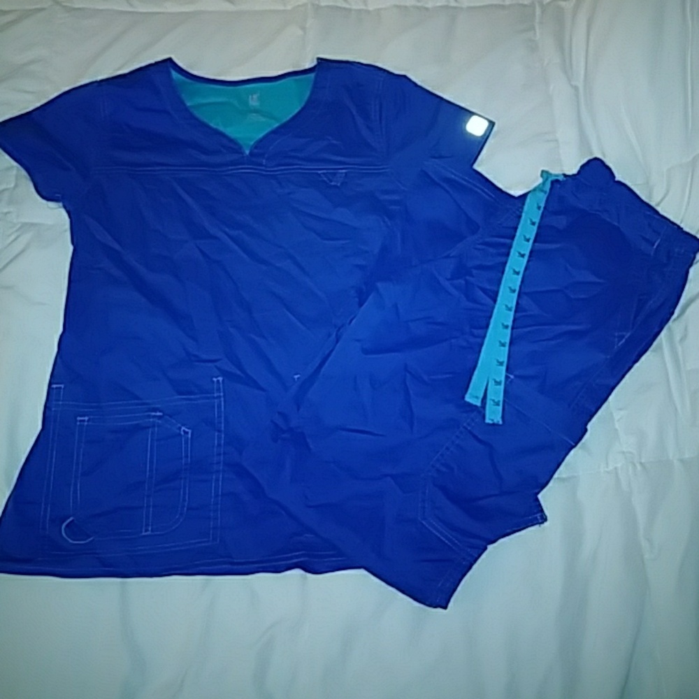 MC2 scrub set